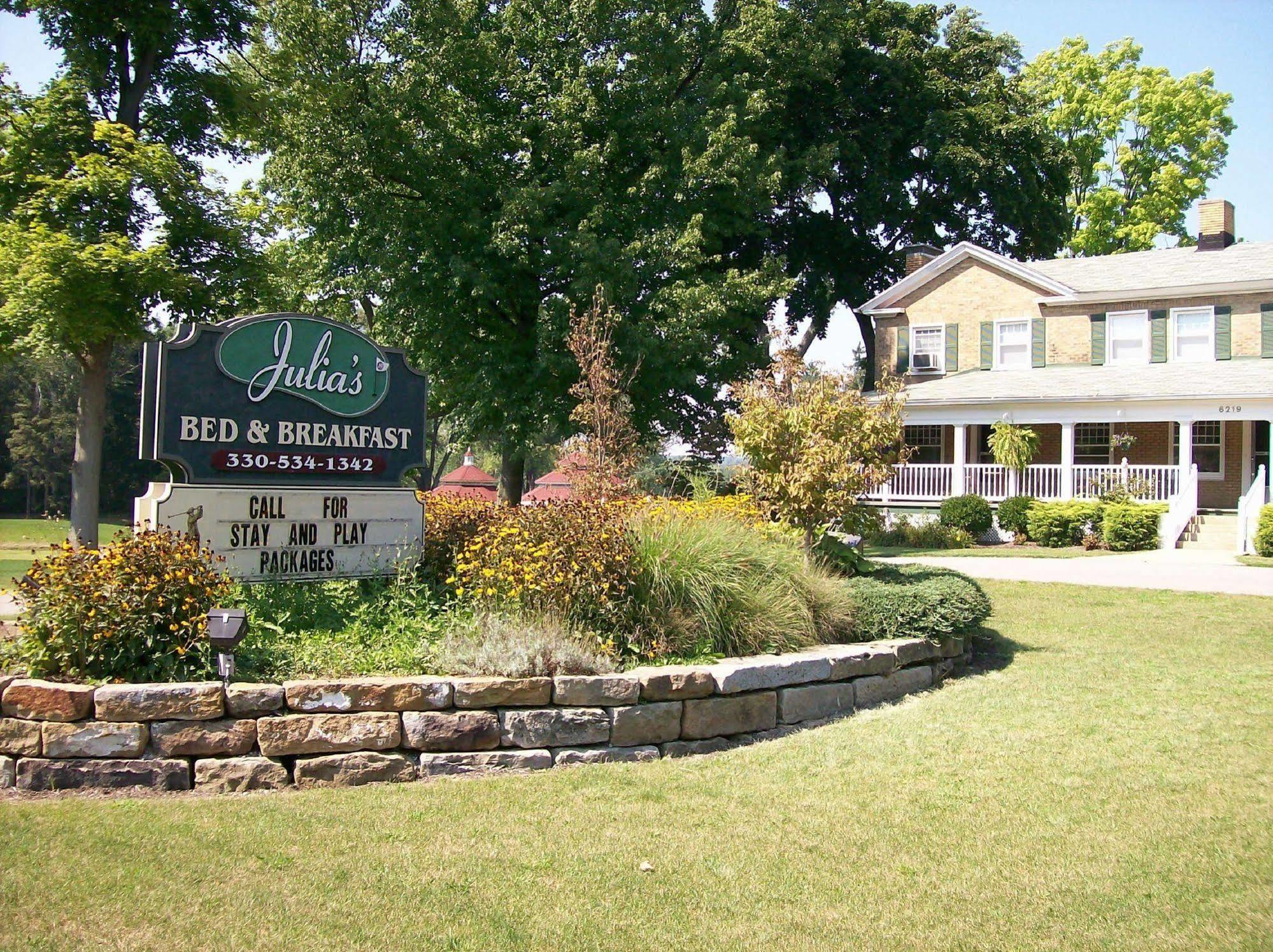 Julias Bed And Breakfast Hubbard Exterior foto